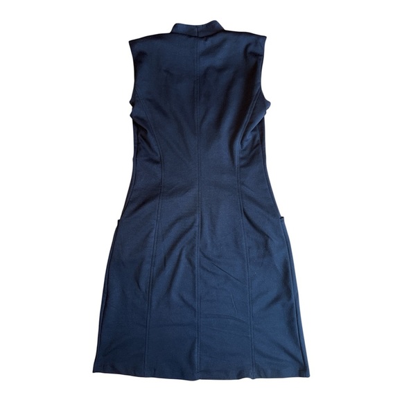 Elegant Double-Breasted Black Dress - Picture 2 of 4